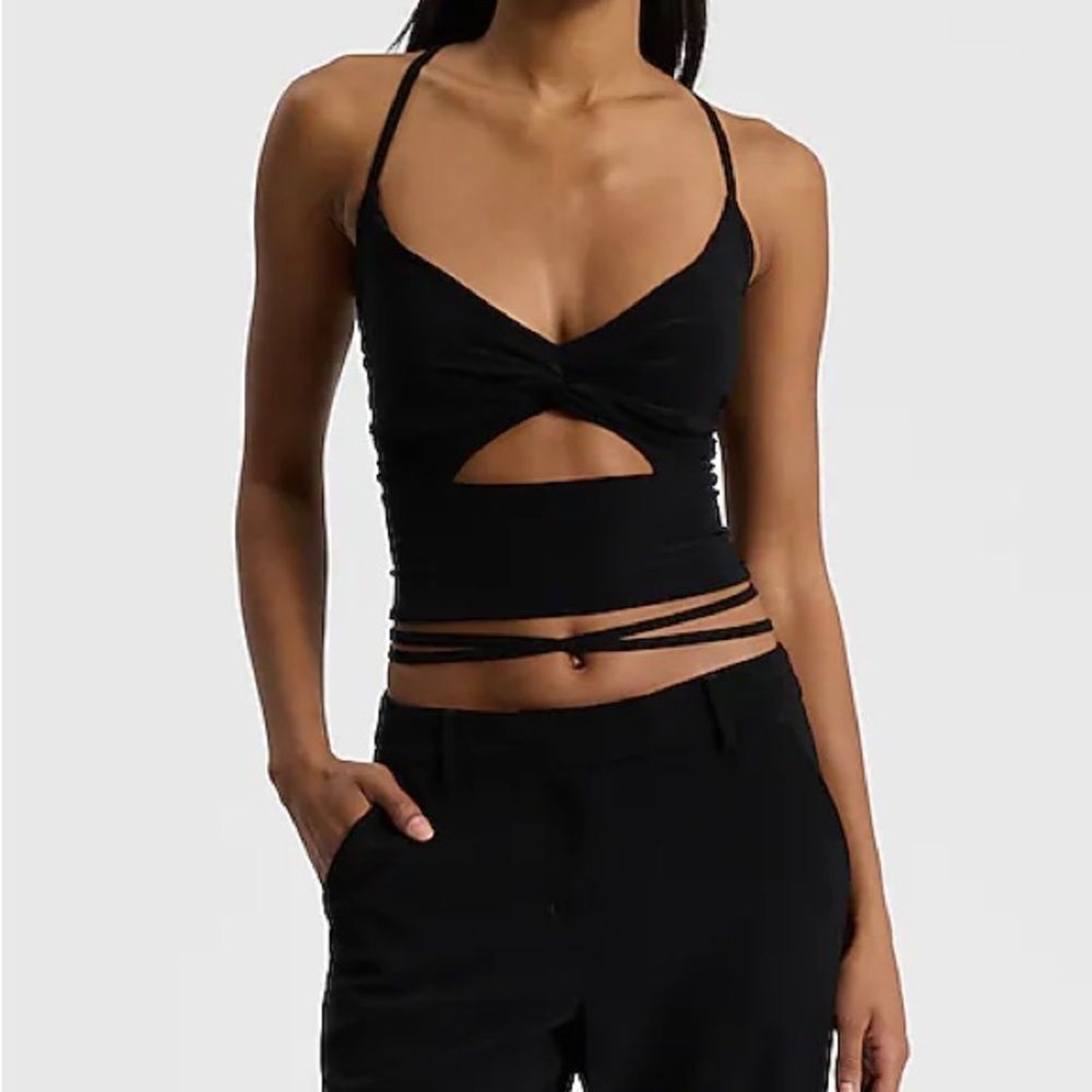 NWT Express V-Neck Twist Front Strappy Cutout Cropped Cami Size Medium